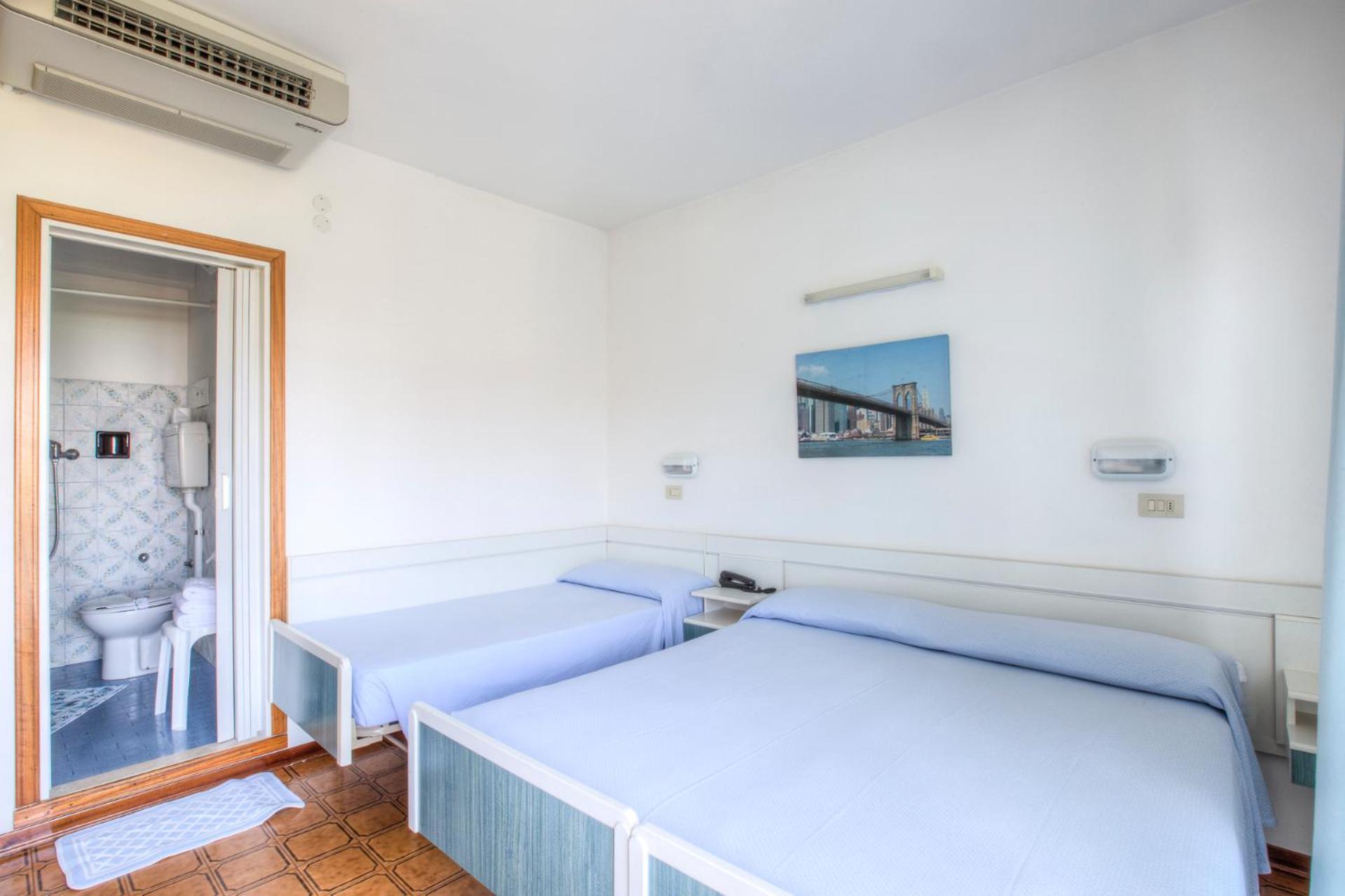 Hotel Taunus - Vista Mare Riccione Exterior foto